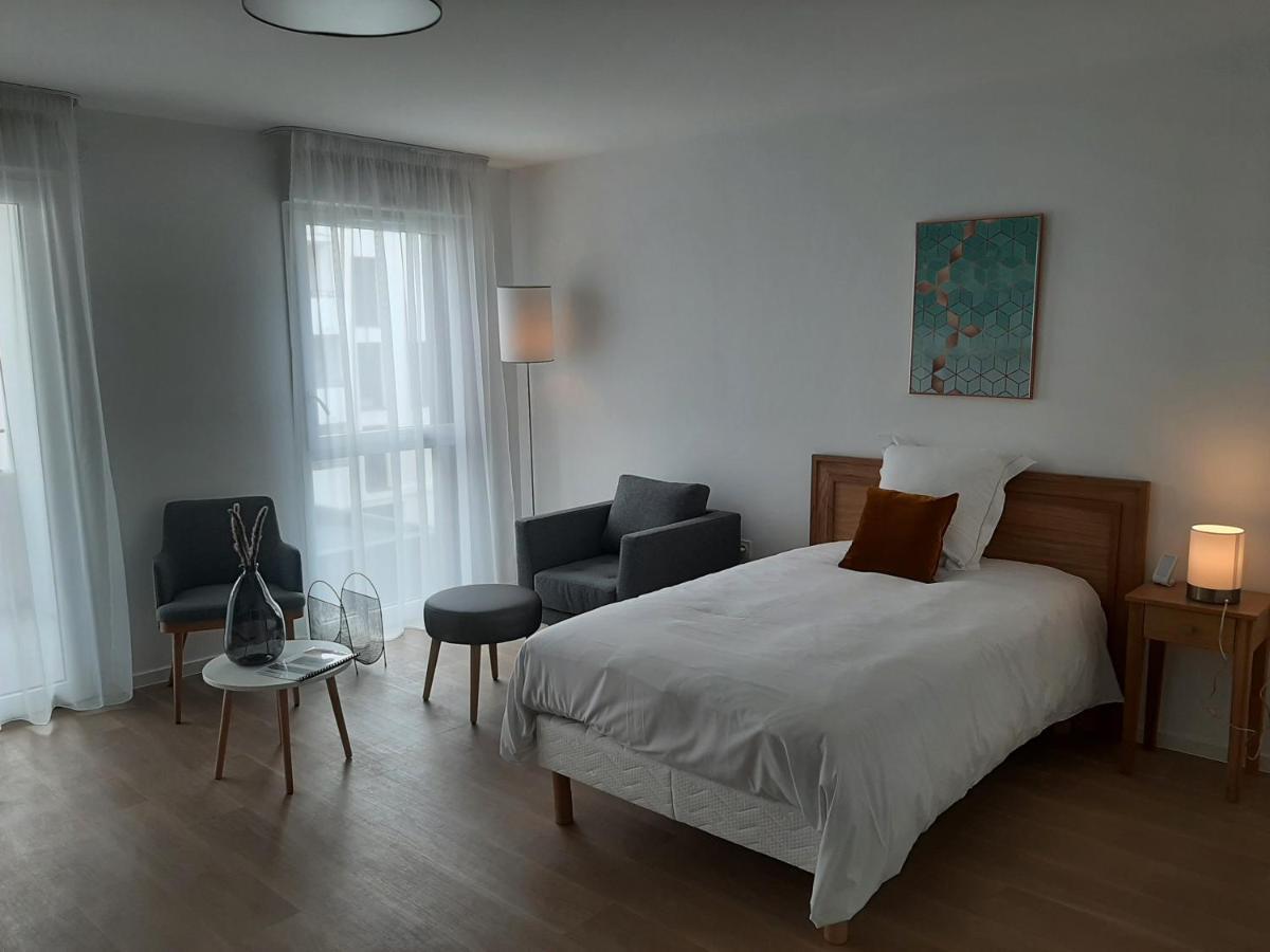 Domitys L'Opaline Aparthotel Villenave-d'Ornon Bagian luar foto