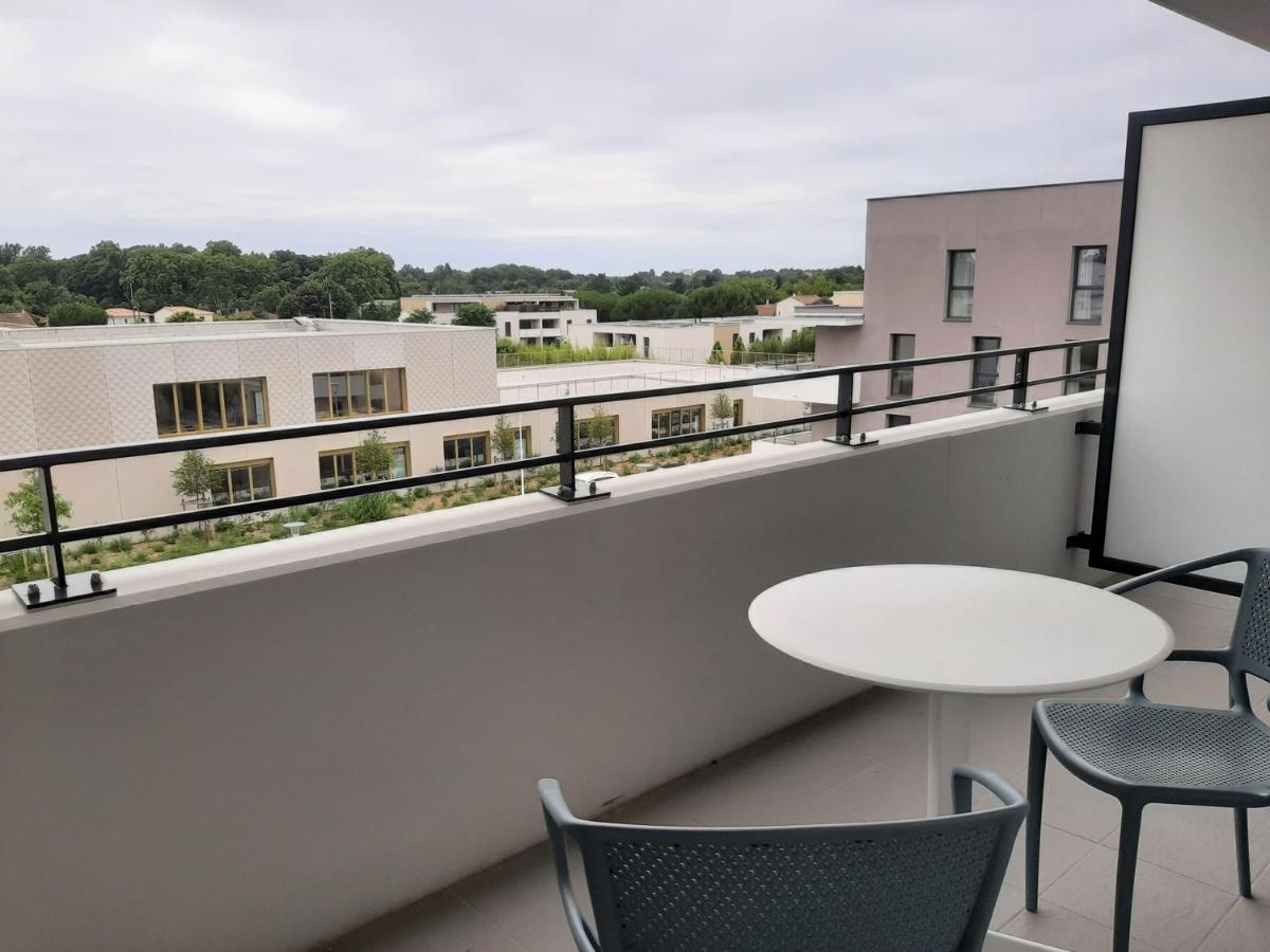 Domitys L'Opaline Aparthotel Villenave-d'Ornon Bagian luar foto